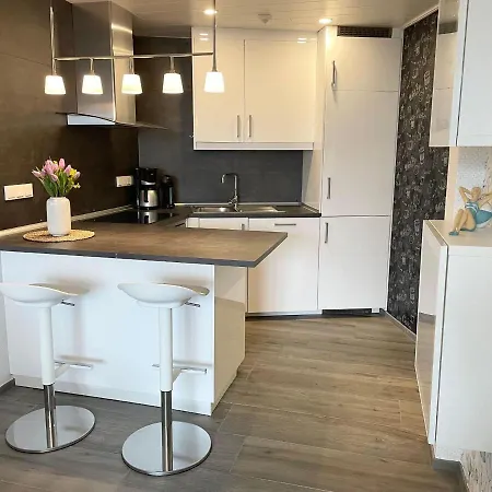 Meeresbrandung-37 * Cuxhaven